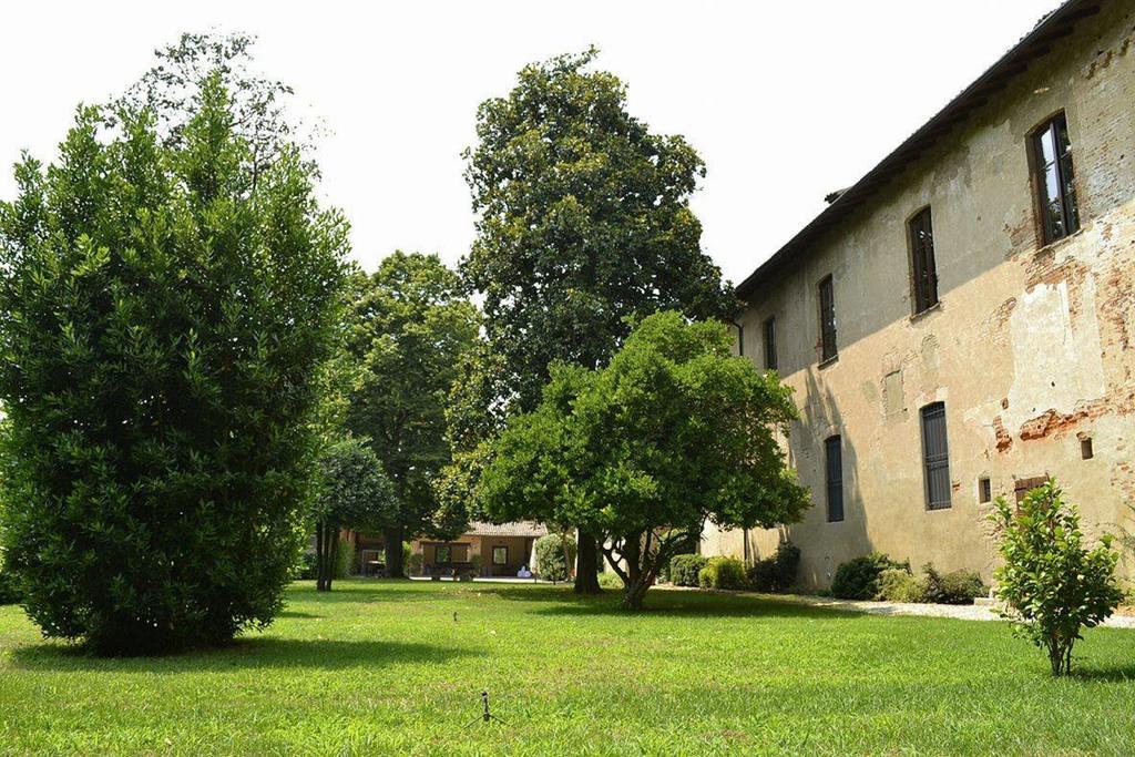 Agriturismo Fiamberta Bed & Breakfast Certosa di Pavia Bagian luar foto