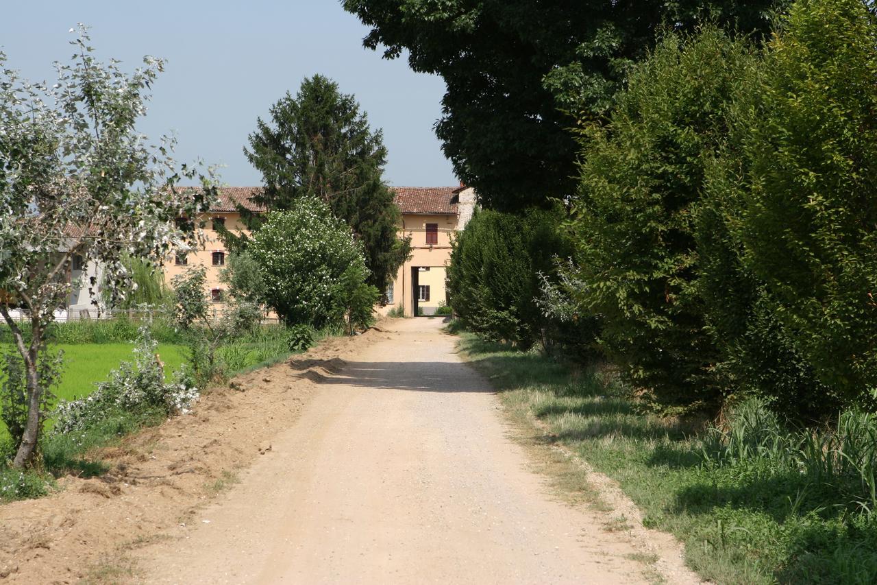 Agriturismo Fiamberta Bed & Breakfast Certosa di Pavia Bagian luar foto